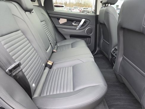 Used 2025 Land Rover Discovery Sport S image 5