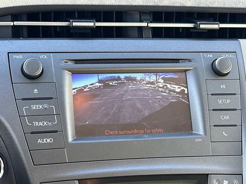 Used 2015 Toyota Prius Four image 19