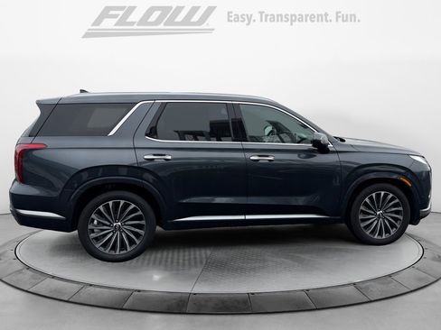 Used 2024 Hyundai Palisade Calligraphy image 10