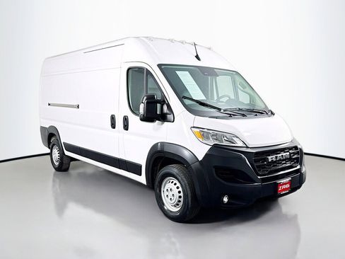 Used 2025 RAM ProMaster 2500 w/ Convenience Group FWD image 7
