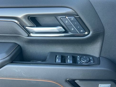 Certified 2025 GMC Sierra 2500 AT4 w/ AT4 Premium Plus Package image 8