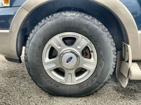 Used 2003 Ford Expedition Eddie Bauer AWD/4WD image 18