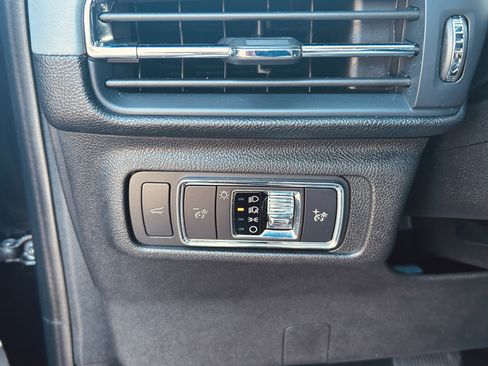 Used 2021 Lincoln Corsair Standard w/ Equipment Group 101A image 20