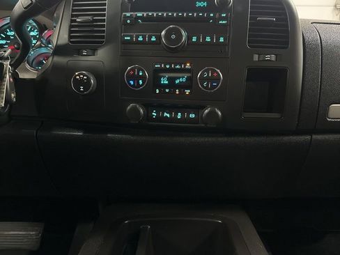 Used 2014 Chevrolet Silverado 2500 LT image 24