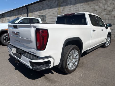 Used 2021 GMC Sierra 1500 Denali w/ Denali Ultimate Package AWD/4WD image 3