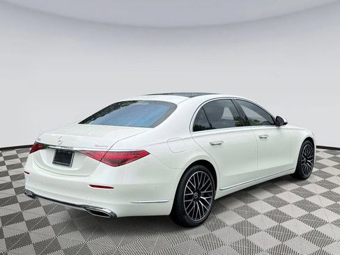 Used 2023 Mercedes-Benz S 580 4MATIC Sedan image 2