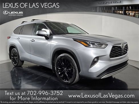 Used 2021 Toyota Highlander Platinum image 1