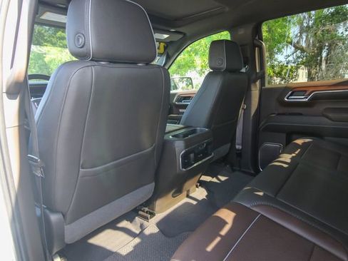 Used 2023 GMC Sierra 1500 Denali w/ Denali Reserve Package AWD/4WD image 28