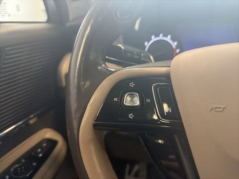 Used 2020 Lincoln Corsair AWD w/ Premium Package image 28