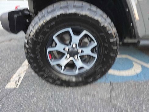 Used 2022 Jeep Wrangler Unlimited Rubicon w/ LED Lighting Group image 30