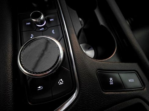 Used 2022 Cadillac XT5 Luxury FWD image 36