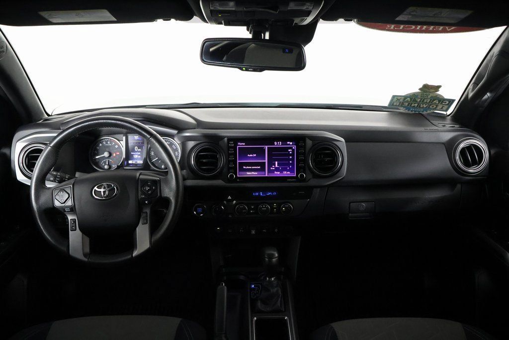 Used 2022 Toyota Tacoma TRD Off-Road w/ Technology Package AWD/4WD image 8