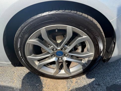 Used 2019 Ford Fusion SEL FWD image 16