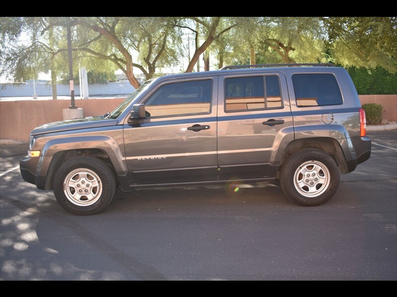 Used 2015 Jeep Patriot Sport FWD image 4