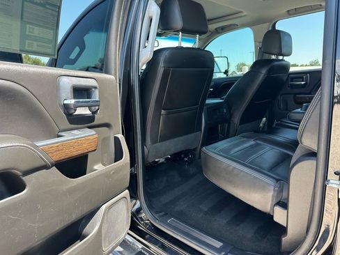 Used 2018 GMC Sierra 3500 Denali image 29