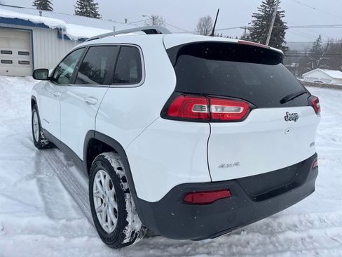 Used 2016 Jeep Cherokee Latitude image 10