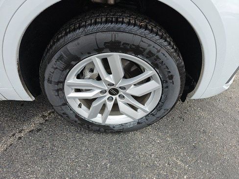 Used 2023 Audi Q5 2.0T Premium w/ Convenience Package image 10