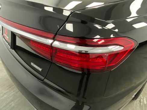 Used 2019 Audi A8 L 3.0T image 14