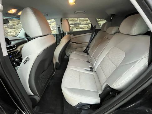 Used 2019 Hyundai Tucson SE image 30