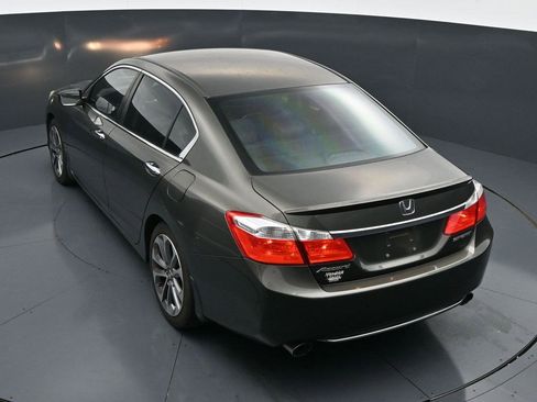 Used 2014 Honda Accord Sport image 18