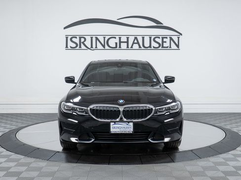Used 2019 BMW 330i xDrive Sedan w/ Premium Package image 2