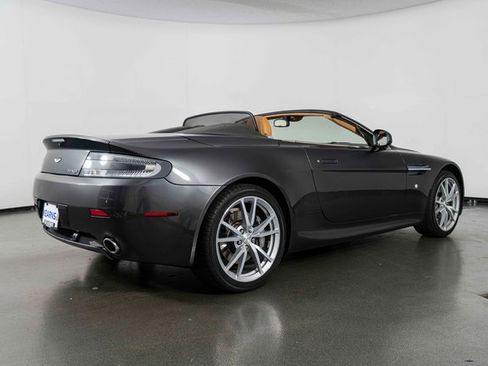 Used 2010 Aston Martin V8 Vantage Roadster image 8