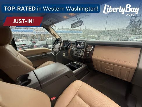 Used 2016 Ford F250 Lariat w/ Camper Package image 12