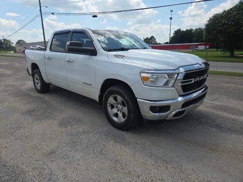 Used 2019 RAM 1500 Big Horn RWD image 15