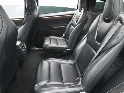 Used 2019 Tesla Model X Long Range image 26