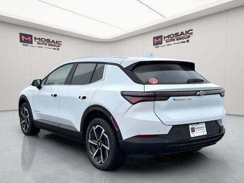 New 2026 Chevrolet Equinox EV LT AWD/4WD image 5