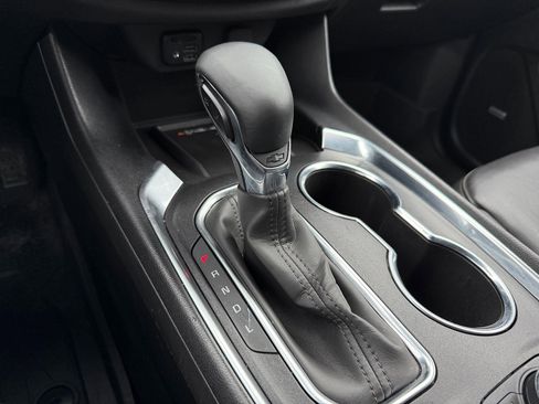 Used 2023 Chevrolet Traverse Premier w/ Redline Edition image 30