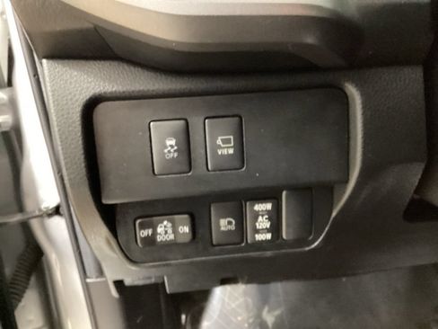 Used 2023 Toyota Tacoma TRD Sport w/ Advanced Technology Package AWD/4WD image 16