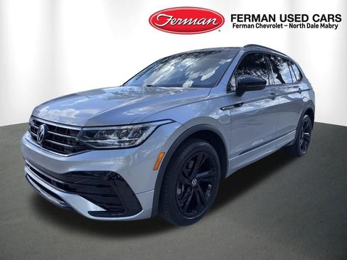 Used 2023 Volkswagen Tiguan SE R-Line image 10