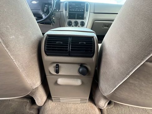 Used 2004 Ford Explorer Sport XLT RWD image 19