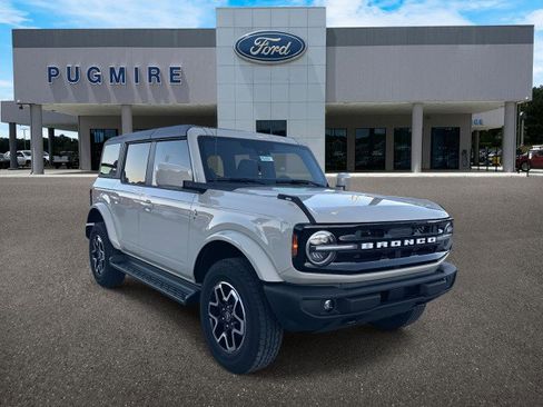 New 2025 Ford Bronco Outer Banks image 1