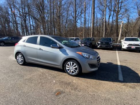 Used 2016 Hyundai Elantra GT image 8