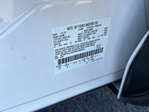 Certified 2024 Ford Edge SEL image 21