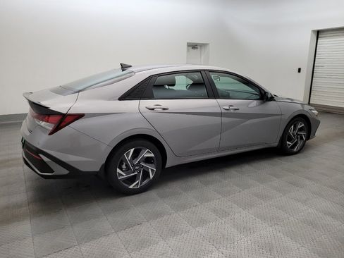 Used 2025 Hyundai Elantra Sport FWD image 10