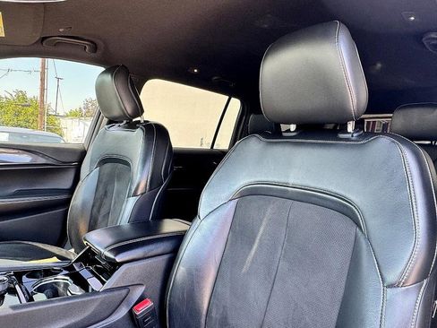 Used 2021 Jeep Grand Cherokee L Laredo image 23