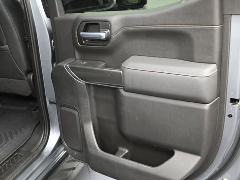 Used 2021 GMC Sierra 1500 AT4 w/ AT4 Value Package AWD/4WD image 11