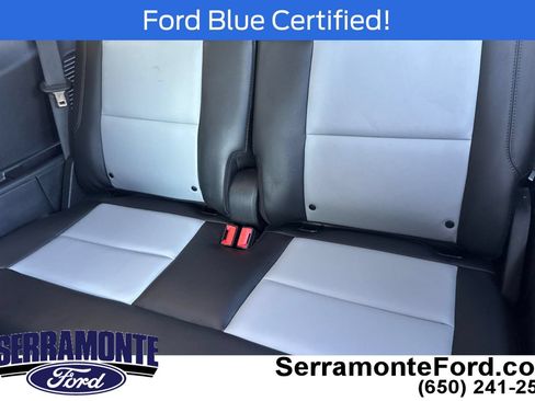 Used 2022 Ford Explorer XLT w/ Equipment Group 202A AWD/4WD image 18