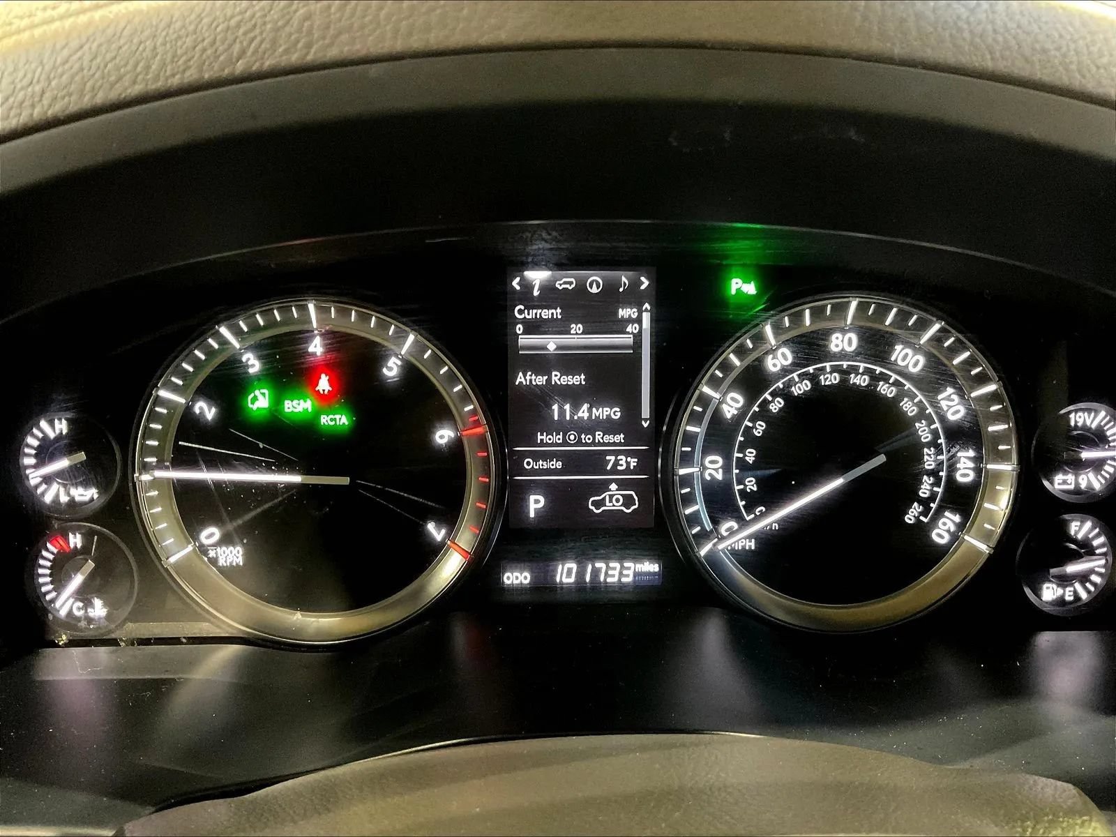 Used 2017 Lexus LX 570 4WD w/ Luxury Package image 31