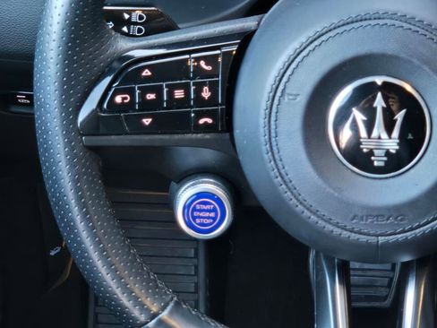 Used 2024 Maserati Grecale GT image 15