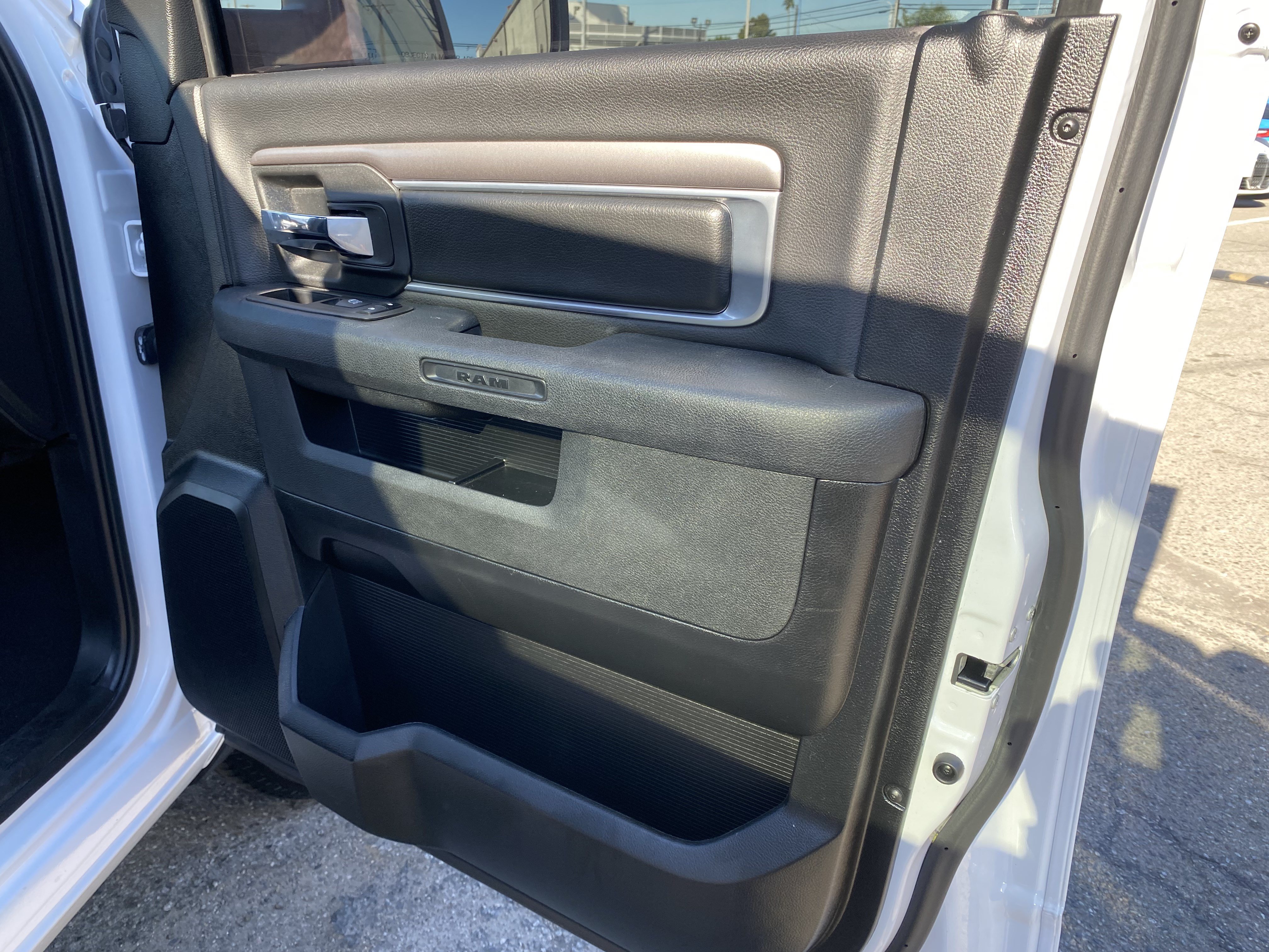 Used 2024 RAM 1500 Warlock RWD image 21