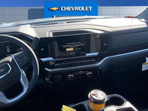 New 2026 GMC Sierra 1500 Elevation w/ X31 Off-Road Package AWD/4WD image 6