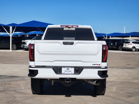 Certified 2024 GMC Sierra 2500 AT4 w/ AT4 Premium Plus Package image 6