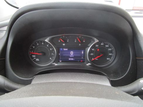 Used 2021 GMC Terrain SLE w/ Driver Convenience Package AWD/4WD image 19