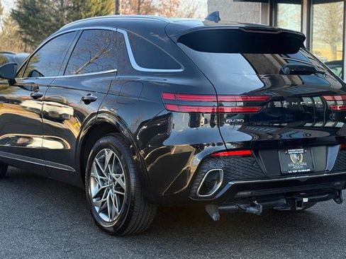 Used 2022 Genesis GV70 2.5T w/ Advanced Package image 3