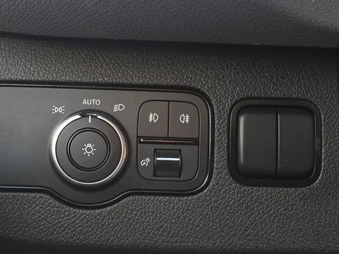 Used 2019 Mercedes-Benz Sprinter 170 image 70