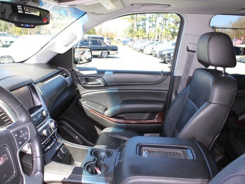 Used 2015 GMC Yukon XL SLT w/ Open Road Package AWD/4WD image 14